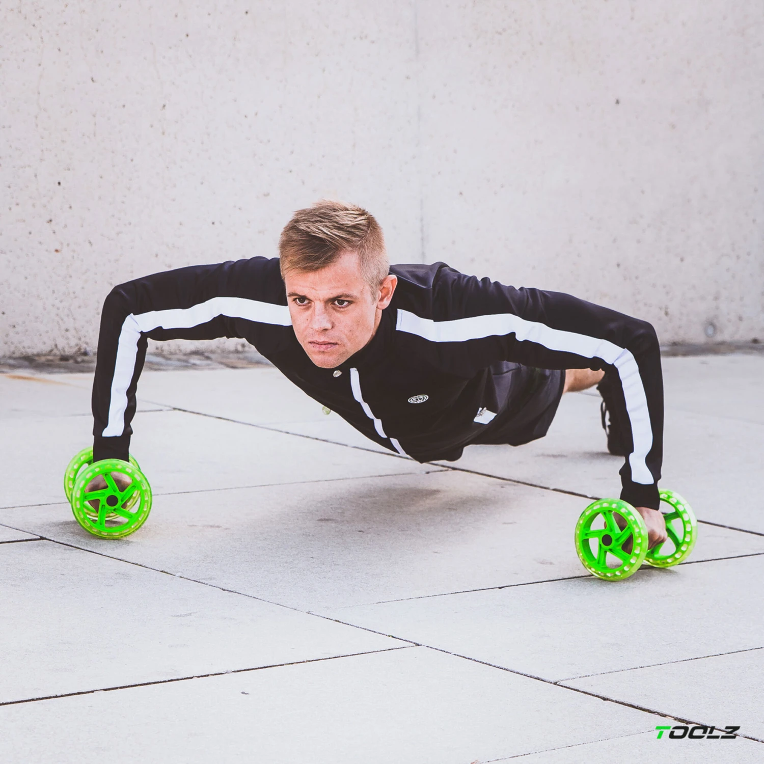 Exercise Wheel - Dual Training Device - Green, Black - Image 7